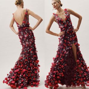 Burgundia Haft Mermaid Prom Dresses Sheer Deep V Neck 3D Appliqued Split Side Suknie wieczorowe Backless Długość Formalna Suknia