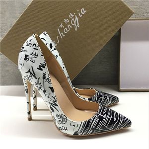 Designer Casual Sexy Lady Moda Mulheres Sapatos Preto Graffiti Impressão de Couro Pontuda Toe Stiletto Stripper Saltos Altos Prom Noite Bombas Grande Tamanho Grande 44 12cm