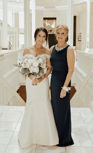 2020 Marineblaues Kristallausschnitt-Kleid für die Brautmutter, Etui-Juwel, Flügelärmel, Reißverschluss, Bräutigam-Mutterkleid für Hochzeitsabende, formelle Kleider