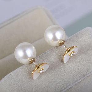 Moda-Charm Saplama Küpe ile 1.3 cm Ball Inci ve Çiçek 18 K Altın Kaplama Takı Romantik Kadın Küpe Ücretsiz Kargo PS6747