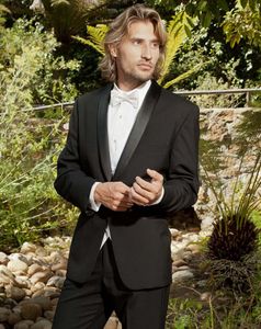 Мода черный Groom Tuxedos шаль лацкане Groomsmen Свадебное платье Excellent Человек куртка Blazer 3 шт Костюм (куртка + брюки + жилет + Tie) 1061