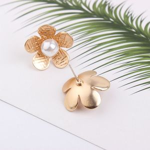 Moda - Powłoki Pearl Ear Stud Retro S925 Srebrny Igły Kolczyki Koreański Styl Kobiety Dziewczyna Biżuteria Dwa Kolory Złoty Srebrny