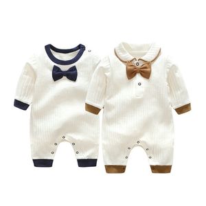 Retail Born Baby Cotton Gentleman Bow Tie Rompers långärmad jumpsuit i ett stycke Jumpsuits Toddle Infant Kids Designer kläder