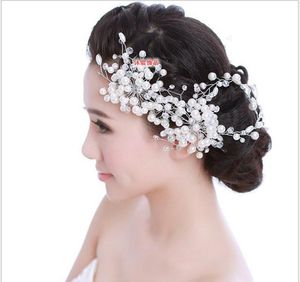 韓国の手作りのビーズクリスタル結婚式の頭の花の真珠のショートヘアブライダルティアラ結婚式のヘアアクセサリー