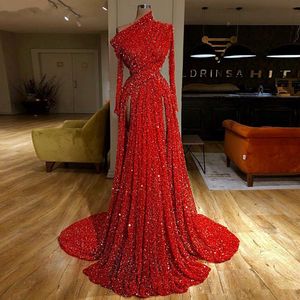 Reflektierende rote Pailletten-Abendkleider mit langen Ärmeln, gerüscht, hoch geschlitzt, formelle Party-Abschlussballkleider in Bodenlänge