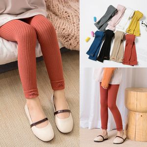 Flickor Höst Vinter Leggings Tights Bow Barn Stickade Strumpor Skinny Slim Byxor Varm Baby Solid Candy Färg Tight PantyHose LJJA3047