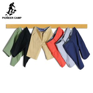 Pioneer Camp Casual Shorts Mężczyźni Marka Odzież Letnie Oddychające Szorty Męskie Najwyższej Jakości Stretch Proste Solid Shorts 655117