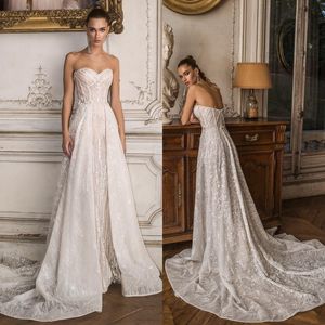 2020 Modest Birenzweig A Line Wedding Dresses Sweetheart Sleeveless Lace Hand Made Flowers Crystal Wedding Gowns Sweep Train robe de mariée
