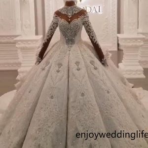 Vestidos de casamento de bola de luxo Vestidos de noiva 2022 Dubai Árabe Alto Pescoço Cristais Frisados ​​3D Lace Appliques Ruched Longo Vestidos Bridais Manga Longa CPH094