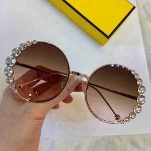 Luxury-Women Brand Designer Metal Round Solglasögon Diamant Border Style Luxury Authentic Glasses UV400 Lens Sunshades Eyewear med låda