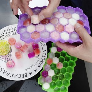 Wholesale ice cube fashion for sale - Group buy fashion Ice Cubes Frozen Hornet nest Shape Ice Tray Cube Silicone Mold Maker Bar Party Drinks Mould Tray Pudding Tool With Lid T2I5825