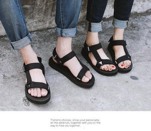 Moda nuovi uomini e donne casual tacco piatto studenti respirano all'aperto Vietnam scarpe da spiaggia sandali con cinturino alla caviglia taglia 35-44