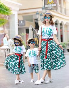 Familj Matchande Outfits 2019 Sommar Cool Fashion Billiga Vacker Blå Klänning