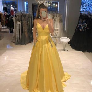 Evening Dresses Women Formal Gown With A Line Yellow Pockects Backless Fulle Length Prom Pageant Party Gowns