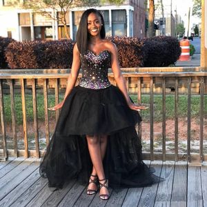 Sexy Sweetheart Black Girls Homecoming Vestidos Brilhantes Strass Hi-Lo Lace Up Backless Evening Party Vestidos Sem Mangas Promovos Z79