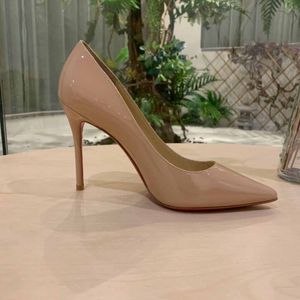 2020 35,5, 36,5, 37,5 wysokie obcasy, Klasyczne Desentant Patent Leather Heels, Nude Moda High Heels, Designer Red Heels