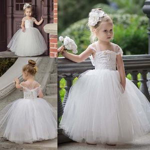 Koronkowa Buffy Tulle Suknia Balowa Kwiat Girl Dresses Aplikacje Dziewczyny Korant Suknie Vintage Communion Dress Big Bow Back Made Custom