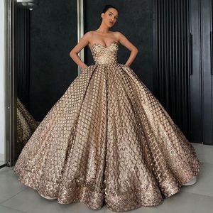 Long Golden Lace Arab Arab Prom Klänningar Puffy Elegant Ball Gown Glitter Sweetheart Abendkleider Libanon Design Kvinnor Aftonklänningar
