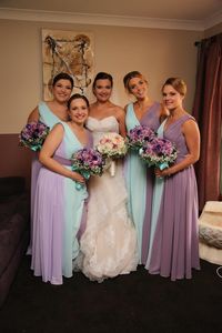 2019 Mint Green and Fioletowy Druhna Suknie Szyfonowa V-Neck Plees Ruched Ślubny Suknie Gościnne na Dress Party Sukienka Maid of Honor