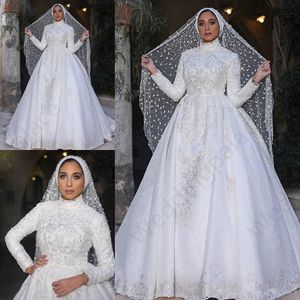 Klasyczne Koronki Muzułmańskie Suknie Ślubne Z Długim Rękawem Wysokiej Neck Appliqued Długie Rękawy Koronki Suknie Ślubne A Line Sweep Pociąg Vestido De Novia 3782