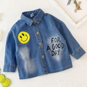 Pojkar tjejer långärmad denim skjorta blusar mode barn baby sommar våren fall knapp upp bomull tecknad leende kläder 1y-5y blå