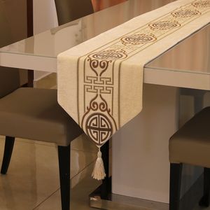 Modern Light Luxury Chenille Embroidered Dining Table Runners European Tea Table Cloth Hotel Decoration Bed Runner
