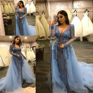 Ice Blue Shining Prom Dresses Deep V Neck Sheer Długie Rękawy Suknie Wieczorowe Overtkirts Style Sweep Pociąg Formalna Party Dress Custom