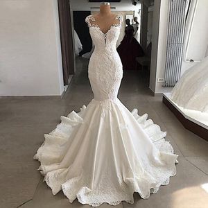 2019 Nowe Syrenki Suknie Ślubne Przeglądaj przez Backless Sweep Pociąg Wedding Suknie Ślubne Luksusowe Vestido de Noiva Koralik Koronkowa Bride Sukienka