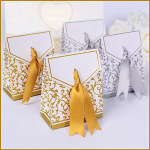 Europejskie Klasyczne Ślubne Favor Favor Torby Ciasto Prezent Cukierki Wrap Papierowe Pudełka Rocznica Party Urodziny Baby Shower Presents Box Gold Silver