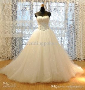 Abiti da sposa principessa reale ed elegante con scollo a cuore Abiti da sposa Appliques con perline Tulle Abiti da sposa con lacci sul retro fino al pavimento Abiti da sposa