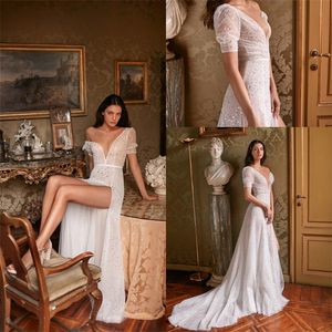 2020 A-Line Wedding Dress V-Neck High-Split 1/2 Rękawy Koronkowe Cekiny Sąd Pociąg Suknia Bridal Seksowna Illusion Bodice Pleys Szata De Mariée