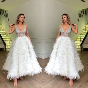 2020 Ball Gown Evening Dresses Tulle With Glittle And Feather Prom Dress V Neck Special Occasion Dresses