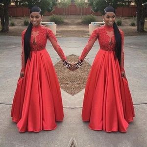 Африканские красные выпускные платья с высокой шеей Смотрите, хотя рукава атласные кружевные аппликации длина пола длинные вечерние вечеринки.