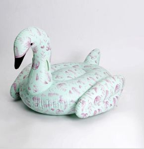 Venda quente de verão água esportes de brinquedo de praia inflável flutua tubos bonito inflável cisne animal flamingo flutuante colchão de banho