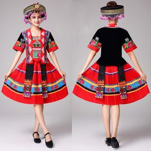 Kobiety Hmong Ubrania Etniczne Festiwal Kolorowe Kostium Klasyczny Dress Dress Miao Dancing Odzież Vintage Stage Performance Wear Dla śpiewaków