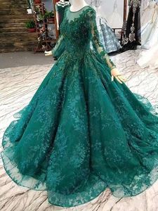 2020 Emerald Green Ball Gown Quinceanera Dresses with Long Sleeves Beads Full Lace Evening Party Gowns Custom Made