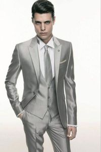 Fashion Silver Grey Groom Tuxedos Peak Lapel Groomsmen Wedding Dress Excellent Man Jacket Blazer 3 Piece Suit(Jacket+Pants+Vest+Tie) 686