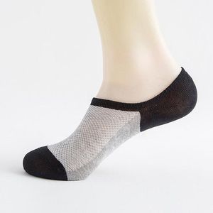1 Çift Yaz Mesh Nefes Kısa Çorap Erkekler Için Şerit Kaymaz Silikon Çorap Erkek Ayak Bileği Görünmez Tekne Çorap Gevşek