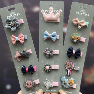 Handgefertigte Blumen aus Satinstoff mit Perle, Pflaumen-Haarnadel für Mädchen, Blumen-Boutique-Haarschmuck für Kinder, Weihnachtsbekleidungszubehör