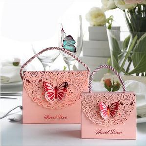 Scatola di caramelle nuziali creativa cava intagliata piega farfalla matrimonio dolce borsa regalo squisita scatola di caramelle bomboniere forniture GB416