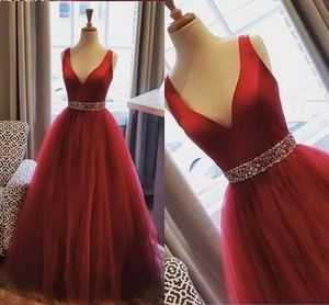 Beaded Belt Tulle Red Prom Klänningar Prinsessan Empire Midja Sexig Deep V-Neck Open Back Dresses Evening Wear Paolo Sebastian Cocktail Party Gown