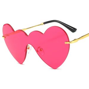 2019 yeni aşk lüks kalp şekli güneş kadınlar çerçevesiz çerçeve tonu kırmızı lens renkli güneş gözlükleri pembe sarı tonları