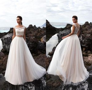 2020 2つのピースTulle a Line Summer Beach Dresses Bohemia Lace Top Sheer Bottons Floor Length Arabic Wedding Bridal Gowns