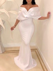 2020 Arabic Dubai White Off The Shoulder Mermaid Evening Dresses Cape Sleeve Ruched Floor Length Formal Occasion Prom Party Dresses