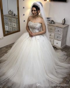 Luxuriöse arabische Kristall-Ballkleid-Hochzeitskleider, herzförmige Perlen, geschwollene Brautkleider, Brautkleid in Übergröße, Brautkleider Robe De Mariee