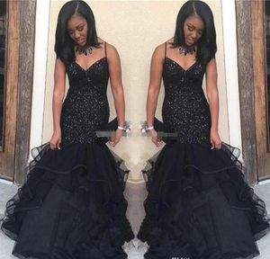 Nya African Black Girls Prom Klänningar 2019 Spaghetti Straps Sequined Bodice Lace Mermaid Ruffles Golvlängd Formella kvällsfestklänningar