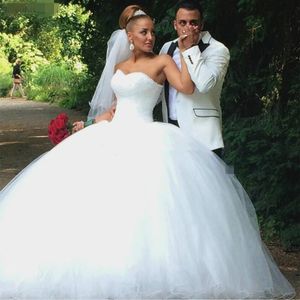 Luxuriöse Ballkleid-Hochzeitskleider mit Herzausschnitt, Pailletten, perlenbesetztem Oberteil, Tüll, bodenlange Prinzessinnen-Hochzeitskleider, glitzernde Brautkleider