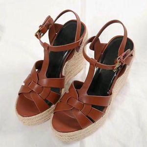 Vendita calda-estate sandali donna scarpe tacco moda casual loop bling star suola spessa scarpe da donna
