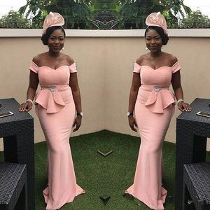 Aso Ebi Style Evening Dresses Kvinnor Party Slitage Shouder Backless Abiye Dubai Caftan Plus Size Prom Gown