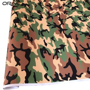 Snow Forest Camouflage Vinyl Graphic Decal Moto Race Car Decalcomanie Camion SUV Nero Verde Camo Veicolo Wrap Covering Foil Air free